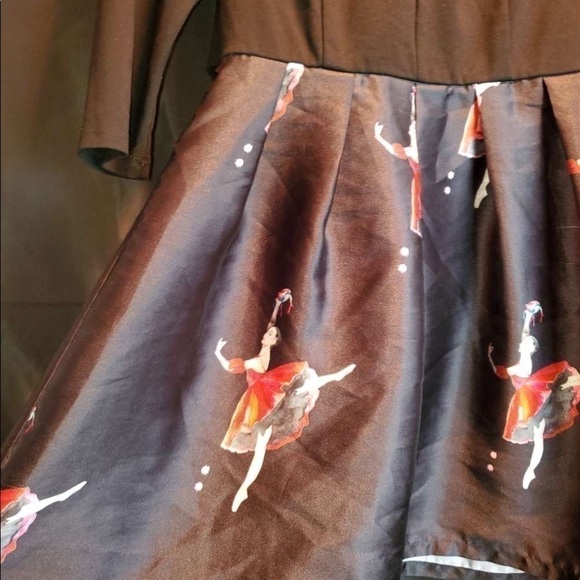 Sentbila Maxi Floral Dress - Picture 2 of 7